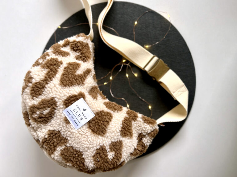 Bananentasche von SewSimple aus Leo-Teddy-Stoff