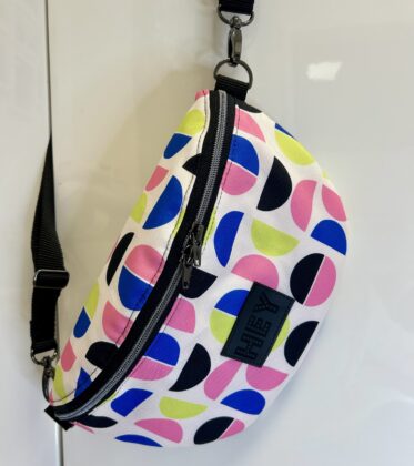Bauchtasche BASY – Halbkreis-Design aus Outdoorstoff